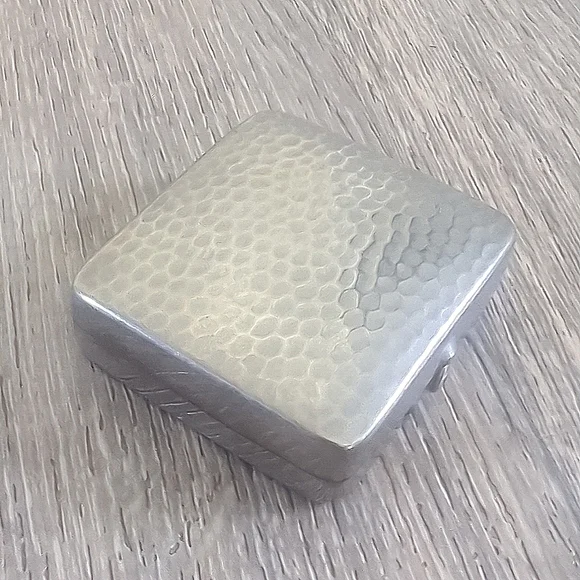 Vintage Silver Trinket Boxes - Set of 2 - Picture 4 of 12